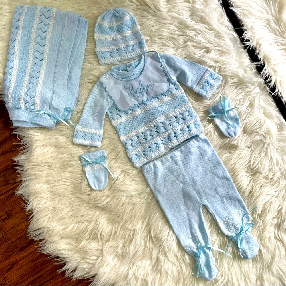 6 Piece Knit Newborn Set